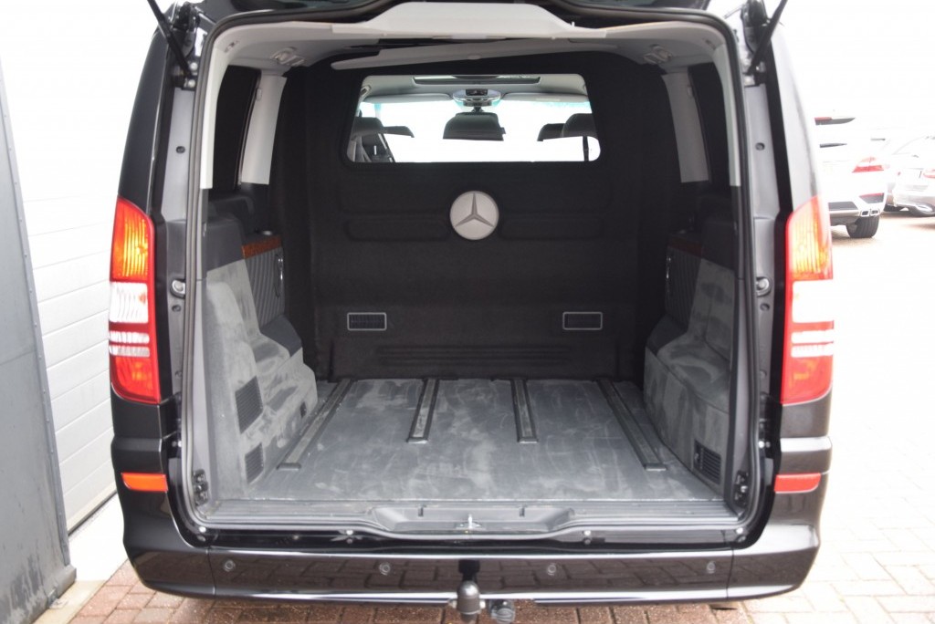 Mercedes-Benz Viano 3.0 CDI AVANTGARDE DC LANG Ambiente Leer/Com/2xDak/Xenon/2xschuifdeur Aut7 Foto 12