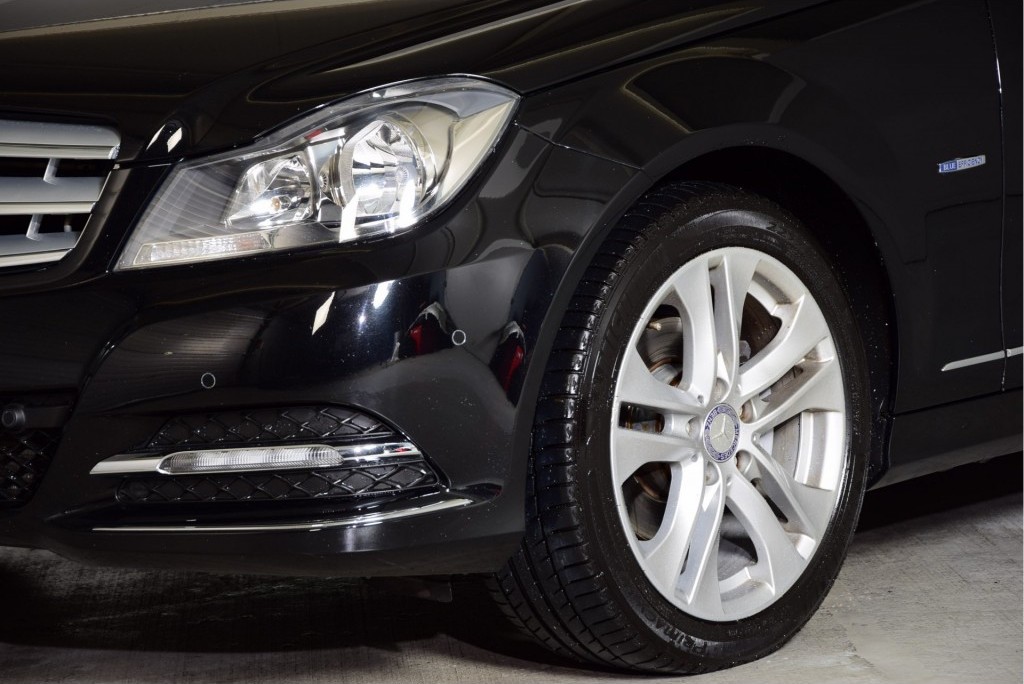 Mercedes-Benz C-Klasse 250 Cdi Avantgarde Schuifdak/Navi/LED Aut7 Foto 11