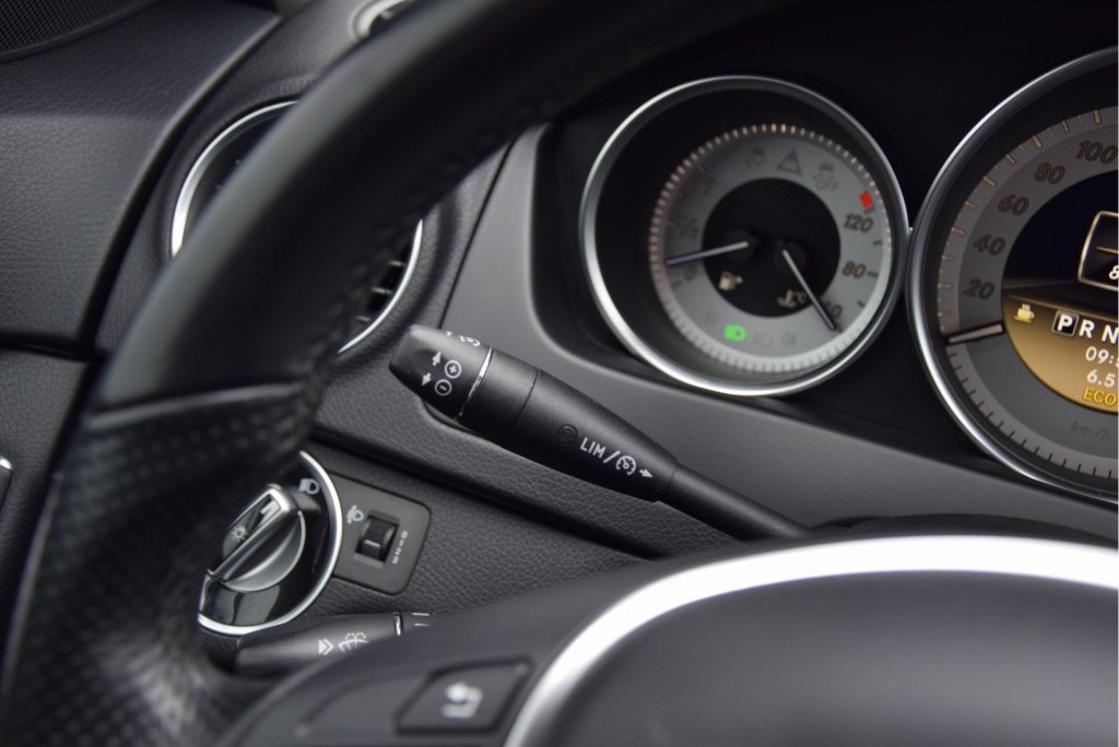 Mercedes-Benz C-Klasse 250 Cdi Avantgarde Schuifdak/Navi/LED Aut7 Foto 8