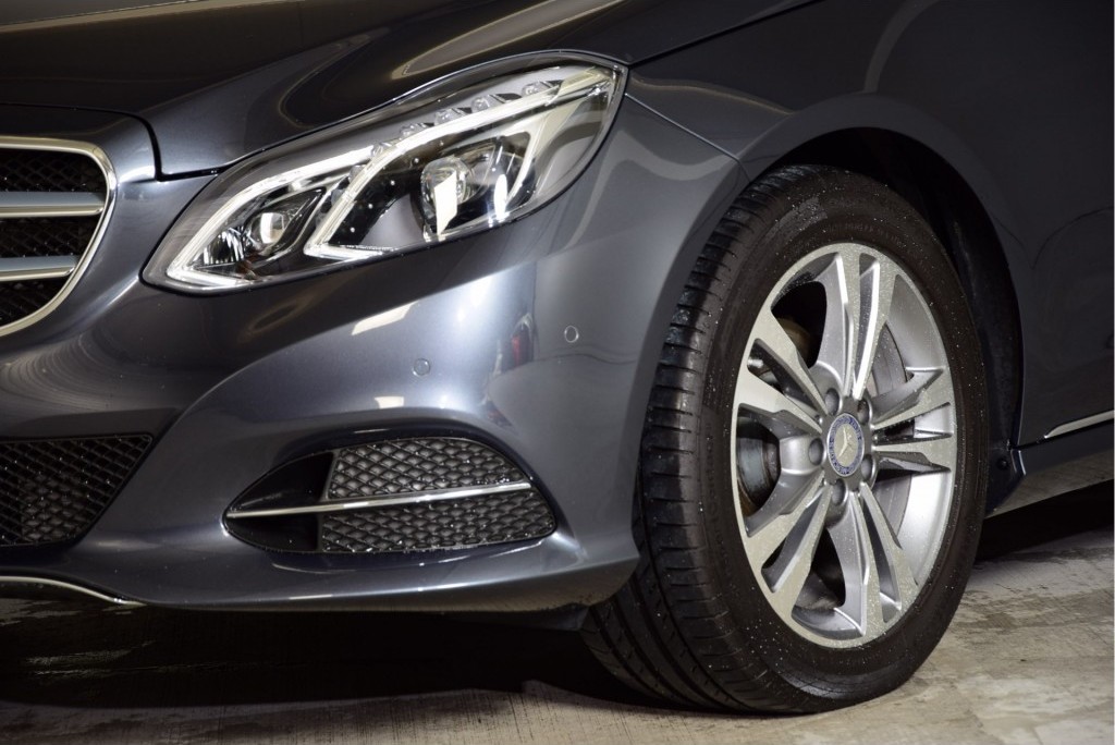 Mercedes-Benz E-Klasse Estate 2.2 200 Bluetec T Avantgarde ILS/Garmin Navi Aut7 Foto 11