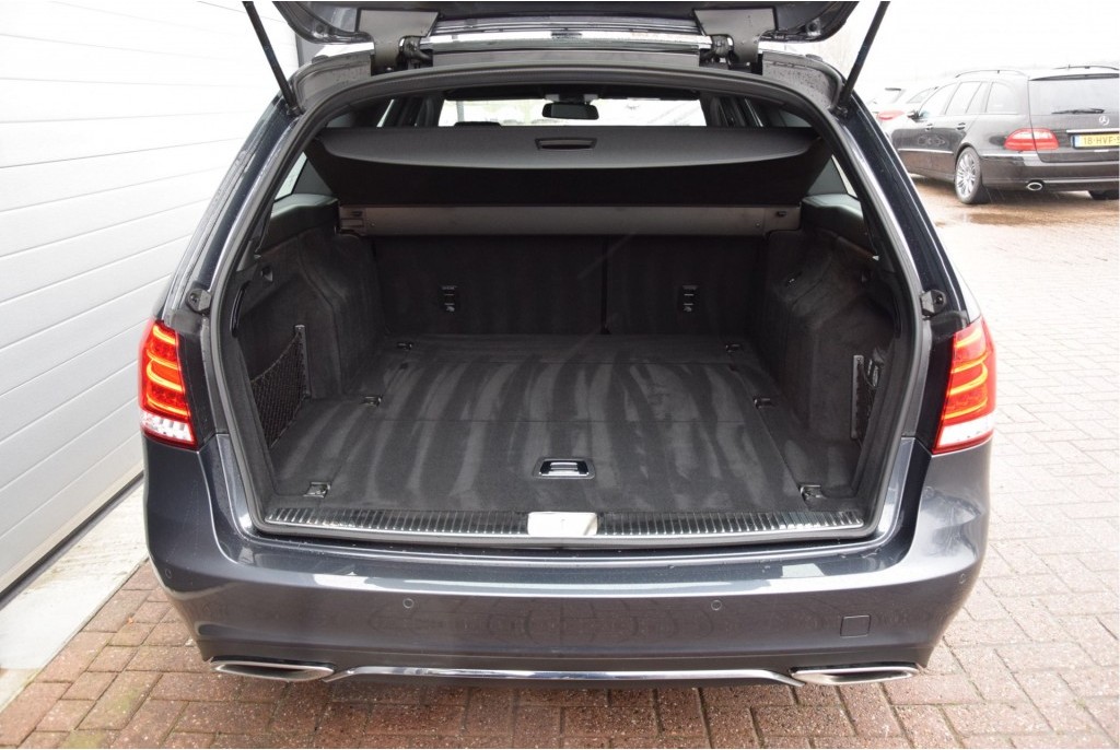 Mercedes-Benz E-Klasse Estate 2.2 200 Bluetec T Avantgarde ILS/Garmin Navi Aut7 Foto 17