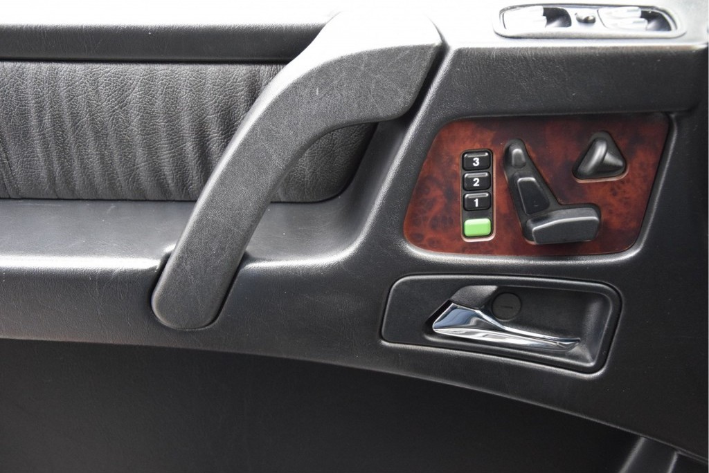 Mercedes-Benz G-Klasse 500 LANG Facelift/DVD/Xenon/Dak/Camera/Mem Aut5 Foto 6