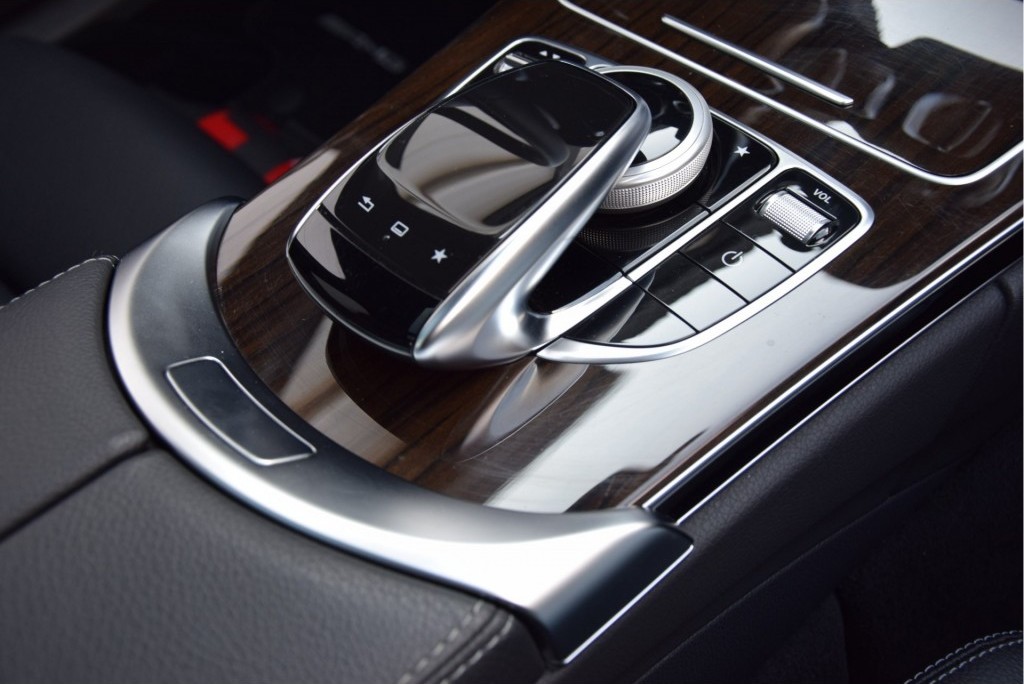 Mercedes-Benz C-Klasse 250 AMG Panorama/Distronic/HUD/Standkachel/Com/Burmeister/Trekhaak/Mem/360/DAB Aut7 Foto 12