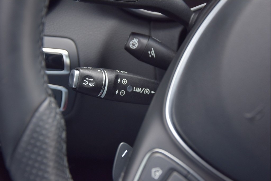 Mercedes-Benz C-Klasse 250 AMG Panorama/Distronic/HUD/Standkachel/Com/Burmeister/Trekhaak/Mem/360/DAB Aut7 Foto 14