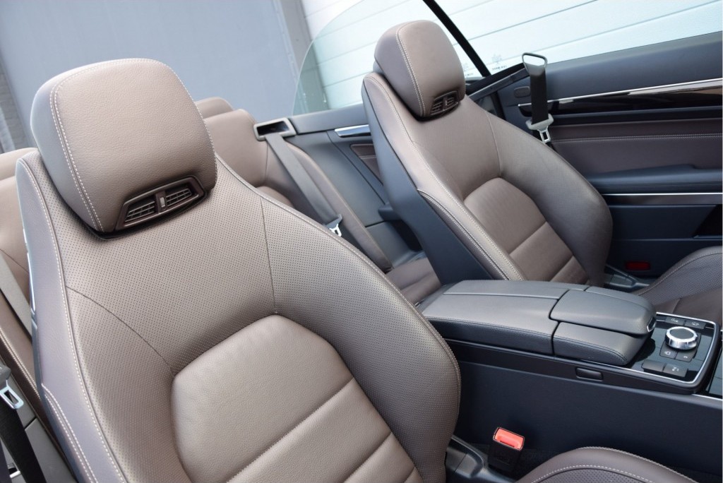 Mercedes-Benz E-Klasse Cabrio 200 Sport/Bruin leder+kap/ILS/Navi Aut7 Foto 12
