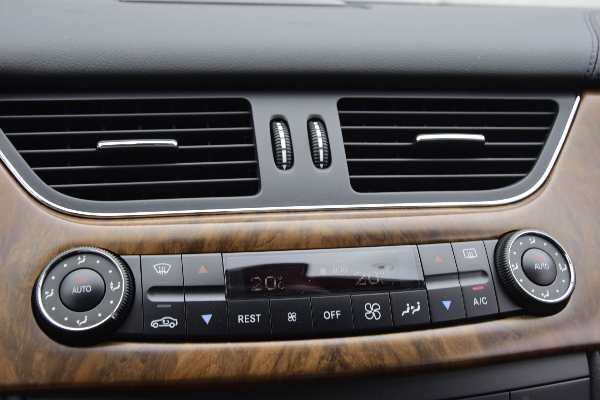 Mercedes-Benz CLS-Klasse 63 AMG Origineel NL auto / nieuwstaat Aut7 Foto 15