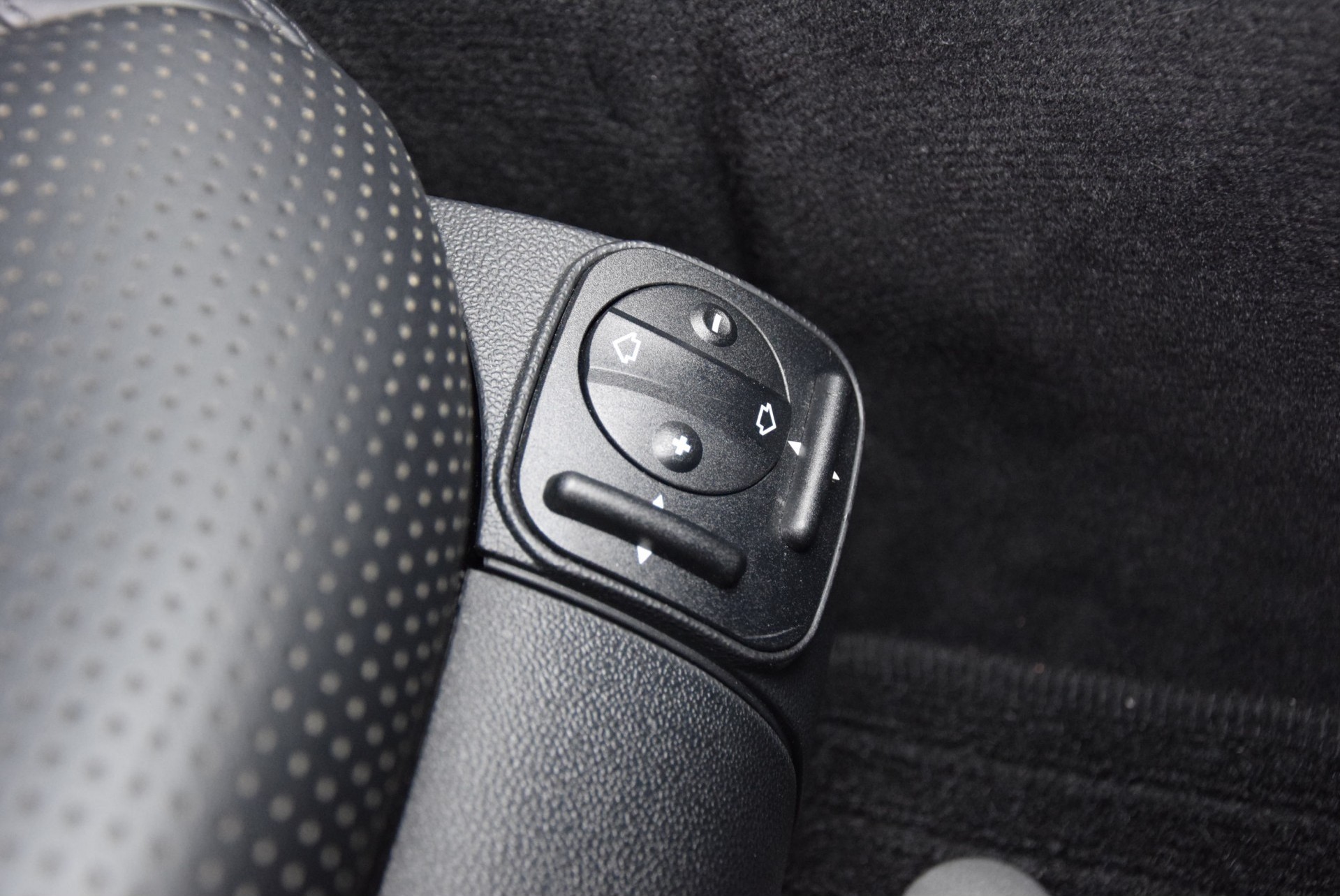 Mercedes-Benz CLS-Klasse 63 AMG Origineel NL auto / nieuwstaat Aut7 Foto 8