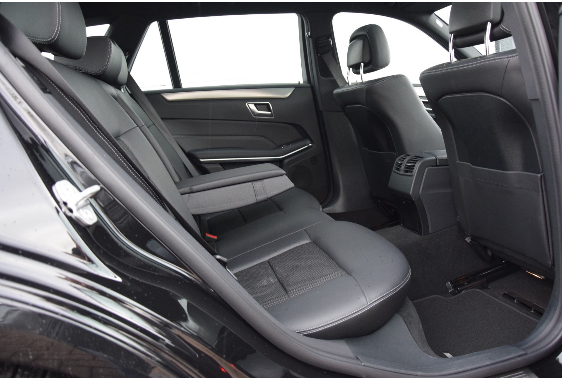 Mercedes-Benz E-Klasse 200 T Avantgarde Navi/ILS/Schuifdak Aut7 Foto 12