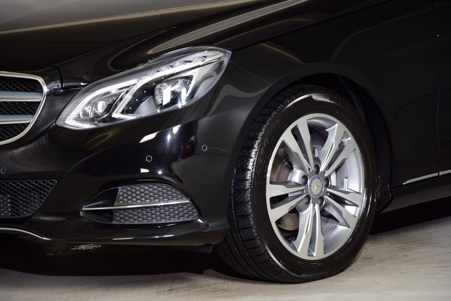 Mercedes-Benz E-Klasse 200 T Avantgarde Navi/ILS/Schuifdak Aut7 Foto 17