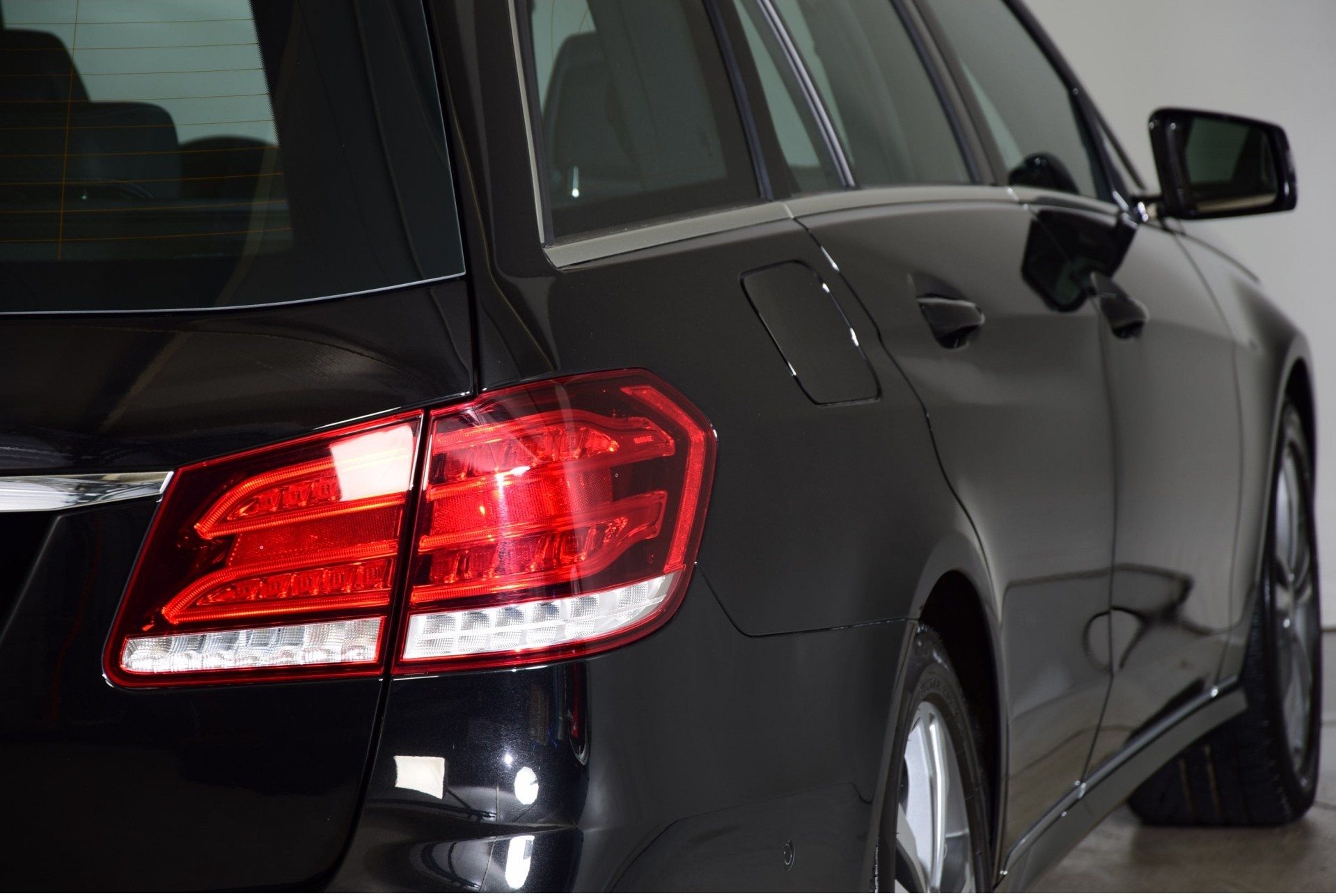 Mercedes-Benz E-Klasse 200 T Avantgarde Navi/ILS/Schuifdak Aut7 Foto 23