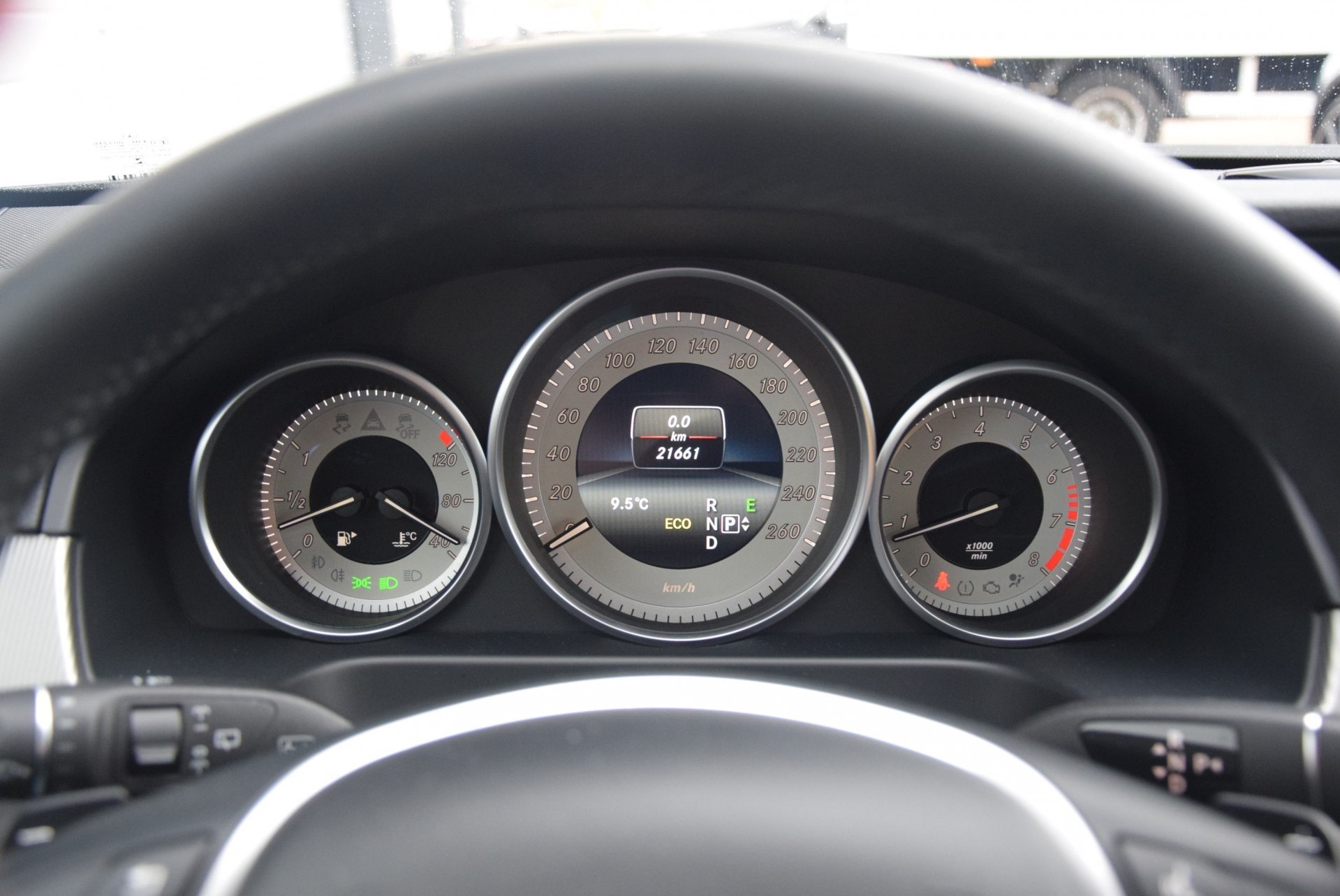 Mercedes-Benz E-Klasse 200 T Avantgarde Navi/ILS/Schuifdak Aut7 Foto 5