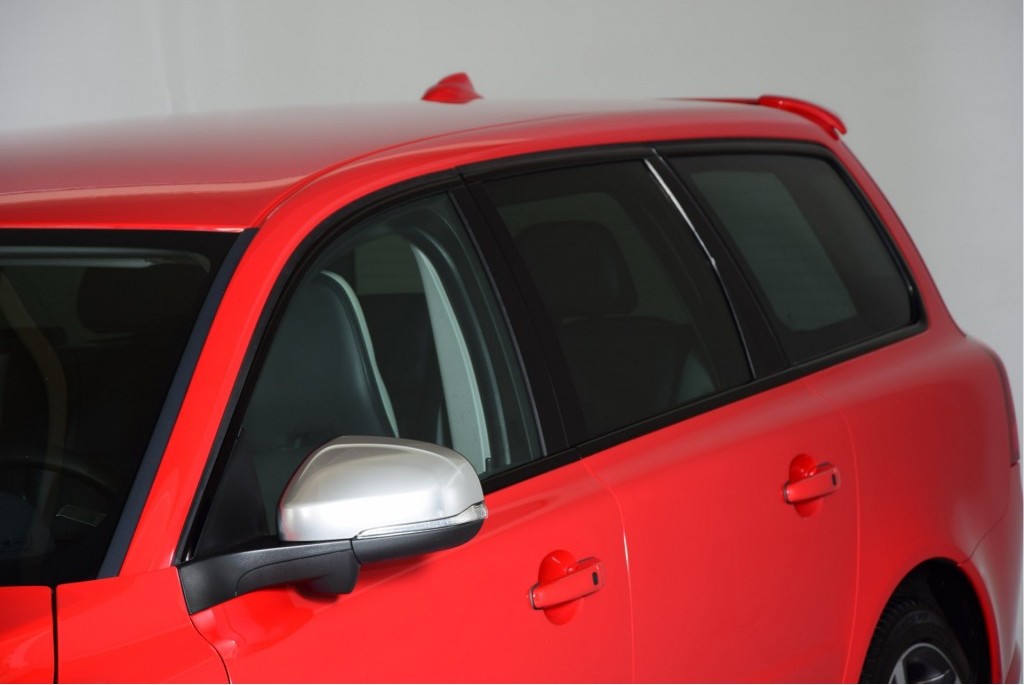 Volvo V70 2.4 D5 R-DESIGN BLIS/Nav/Keyless/ACC Aut6 Foto 15