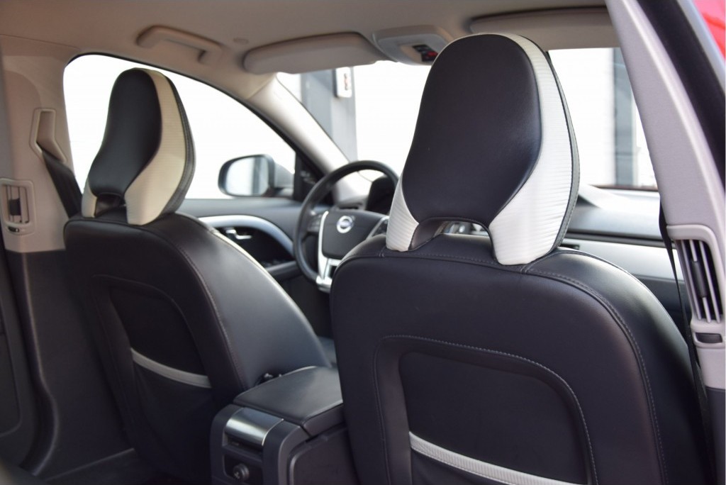 Volvo V70 2.4 D5 R-DESIGN BLIS/Nav/Keyless/ACC Aut6 Foto 9