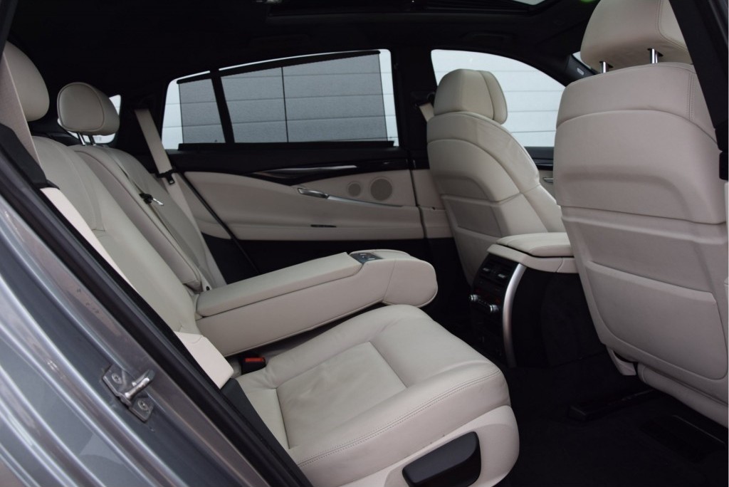 BMW 5 Serie Gran Turismo 530XD HIGH EXECUTIVE Panorama/Camera Aut8 Foto 14