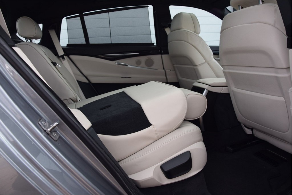 BMW 5 Serie Gran Turismo 530XD HIGH EXECUTIVE Panorama/Camera Aut8 Foto 15