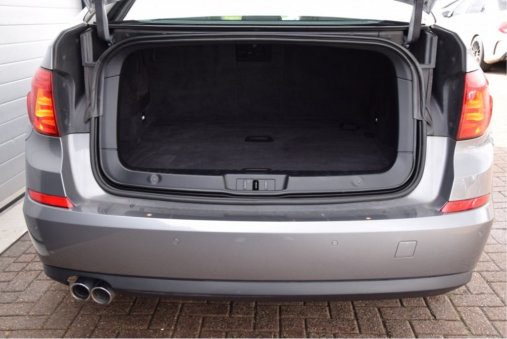 BMW 5 Serie Gran Turismo 530XD HIGH EXECUTIVE Panorama/Camera Aut8 Foto 17