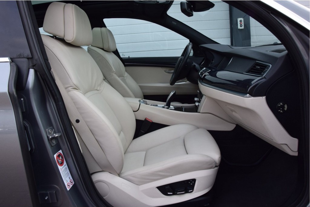 BMW 5 Serie Gran Turismo 530XD HIGH EXECUTIVE Panorama/Camera Aut8 Foto 3