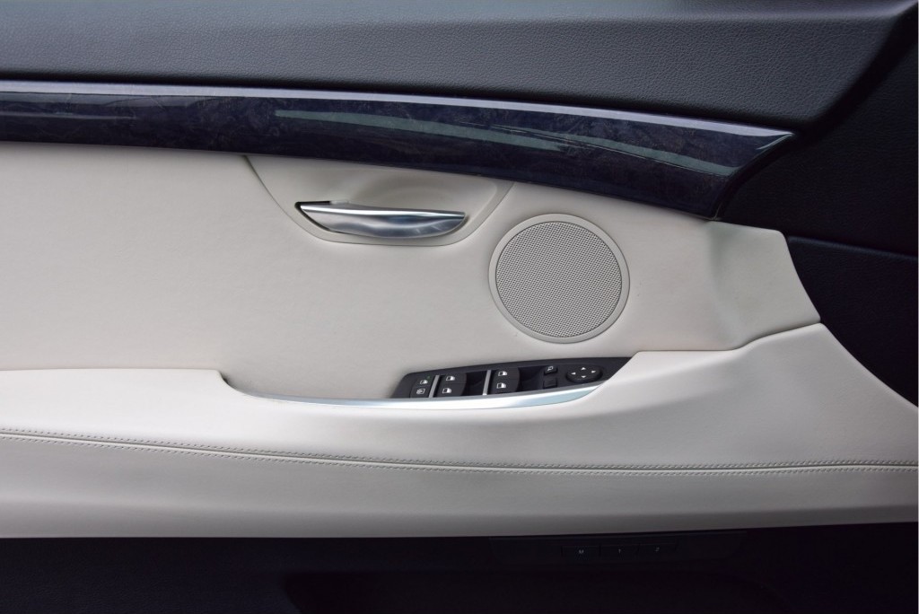 BMW 5 Serie Gran Turismo 530XD HIGH EXECUTIVE Panorama/Camera Aut8 Foto 8