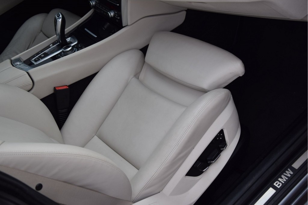 BMW 5 Serie Gran Turismo 530XD HIGH EXECUTIVE Panorama/Camera Aut8 Foto 9