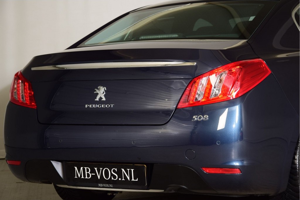 Peugeot 508 2.0 HDI Premium hybride 200pk 4WD/JBL-sound/Head-up/14%bijtelling Aut6 Foto 16