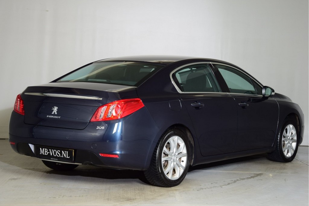 Peugeot 508 2.0 HDI Premium hybride 200pk 4WD/JBL-sound/Head-up/14%bijtelling Aut6 Foto 2
