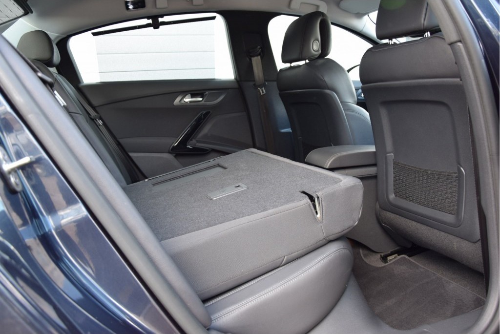 Peugeot 508 2.0 HDI Premium hybride 200pk 4WD/JBL-sound/Head-up/14%bijtelling Aut6 Foto 5