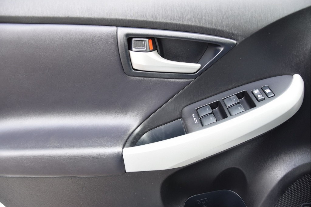 Toyota Prius 1.8 PLUG-IN 0% bijtelling Executive Business Nav/Trekhaak Aut Foto 9