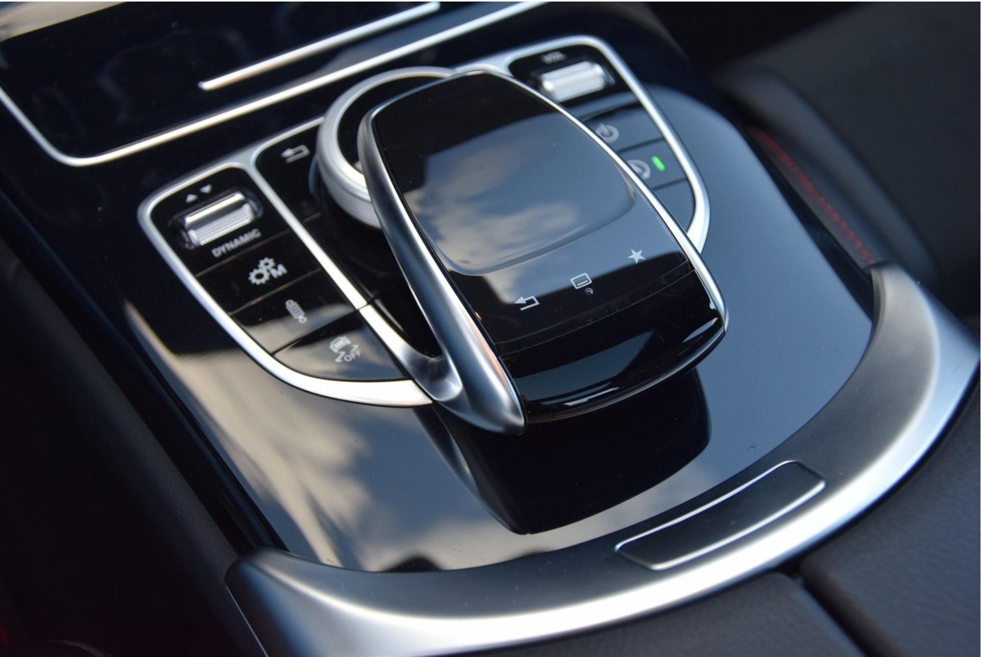 Mercedes-Benz C-Klasse 43 AMG 4-M Performance/Panorama/Keyless/Distronic/HUD/Burmeister Aut7 Foto 11