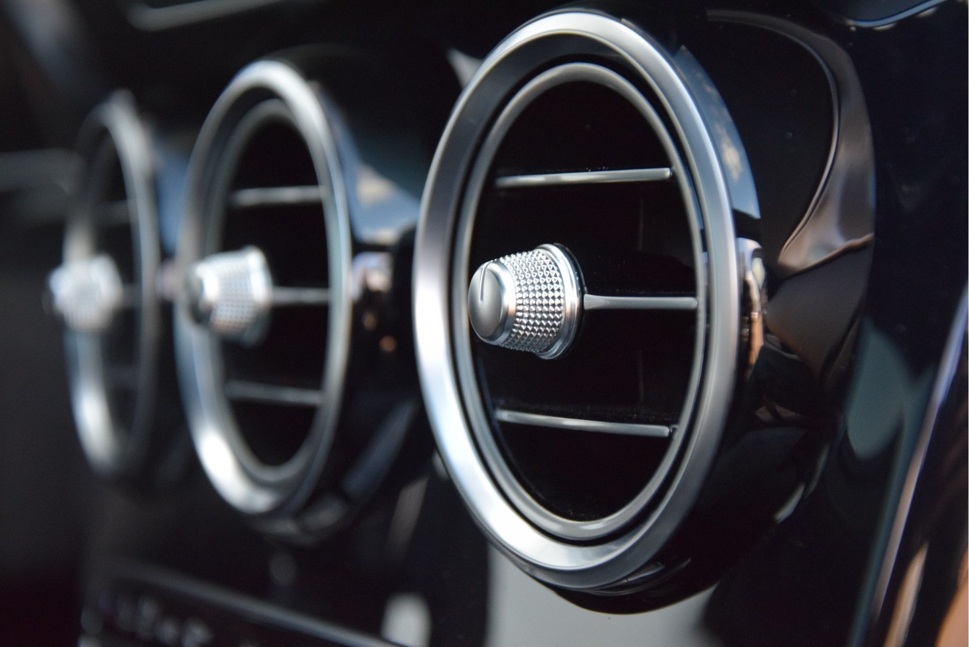 Mercedes-Benz C-Klasse 43 AMG 4-M Performance/Panorama/Keyless/Distronic/HUD/Burmeister Aut7 Foto 18