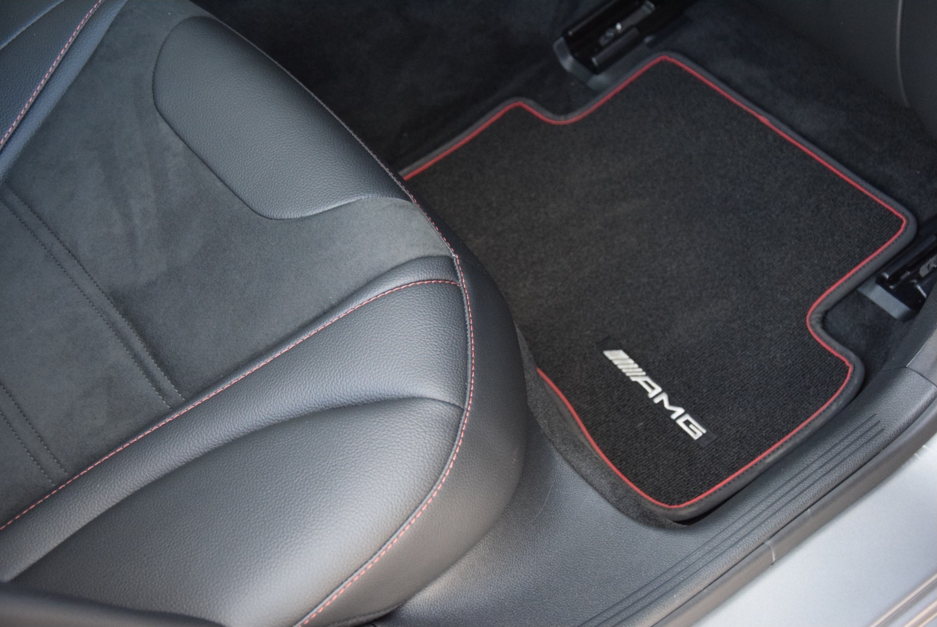 Mercedes-Benz C-Klasse 43 AMG 4-M Performance/Panorama/Keyless/Distronic/HUD/Burmeister Aut7 Foto 19