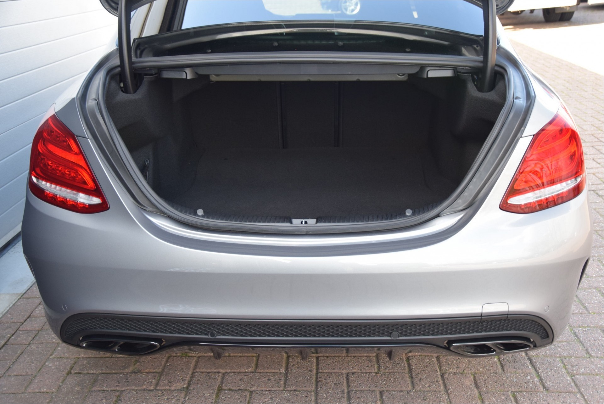 Mercedes-Benz C-Klasse 43 AMG 4-M Performance/Panorama/Keyless/Distronic/HUD/Burmeister Aut7 Foto 24