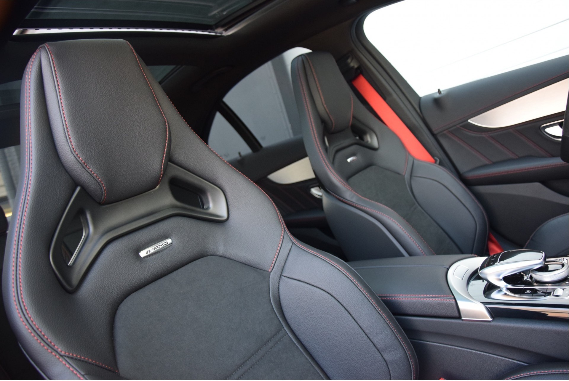 Mercedes-Benz C-Klasse 43 AMG 4-M Performance/Panorama/Keyless/Distronic/HUD/Burmeister Aut7 Foto 6