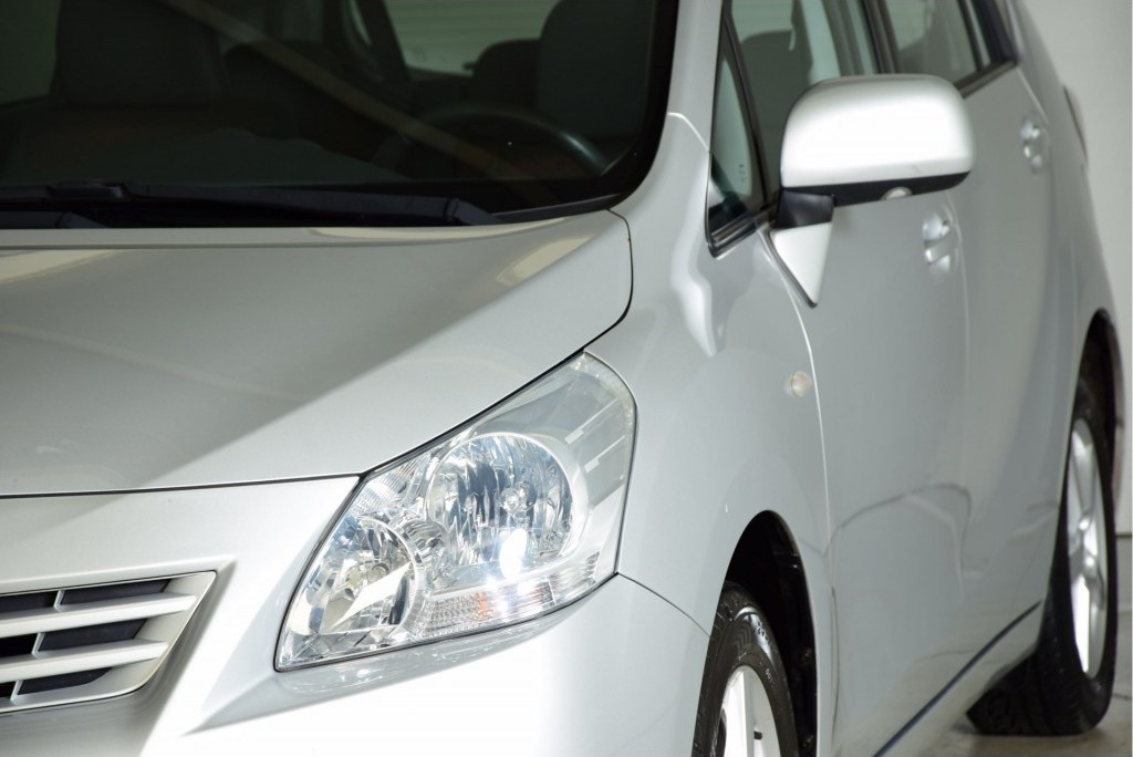 Toyota Verso 1.8 VVT-I Business Panorama/Navi/Trekhaak Aut Foto 15