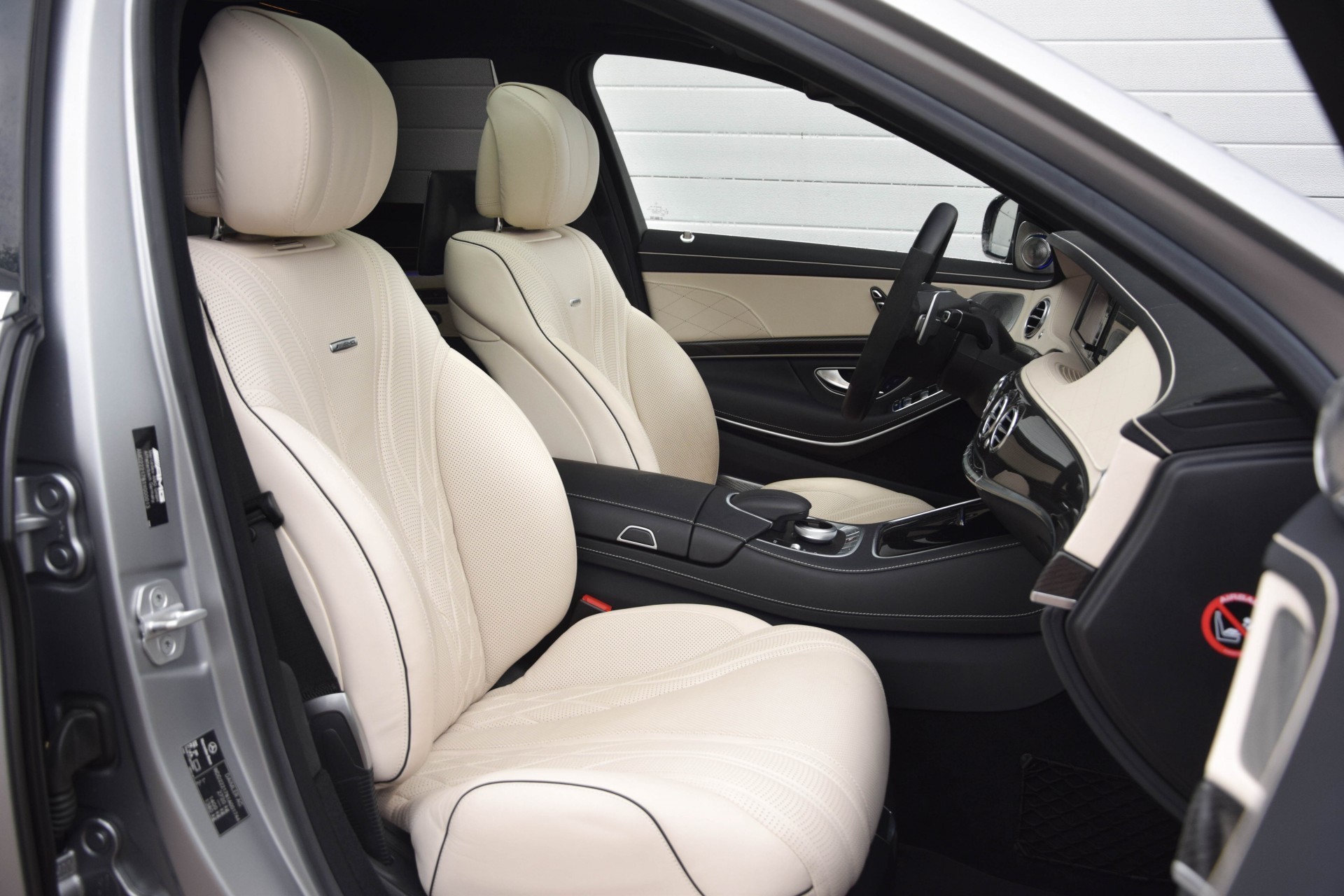 Mercedes-Benz S-Klasse 63 AMG L 4-M Designo Mat / Carbon / Entertainment / Burmester High-End / Drivers Pack Aut7 Foto 3