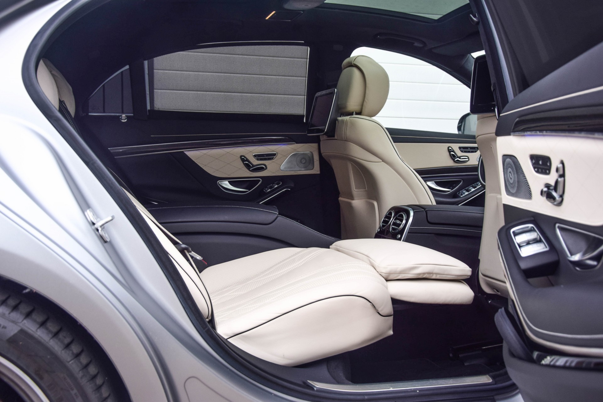 Mercedes-Benz S-Klasse 63 AMG L 4-M Designo Mat / Carbon / Entertainment / Burmester High-End / Drivers Pack Aut7 Foto 5