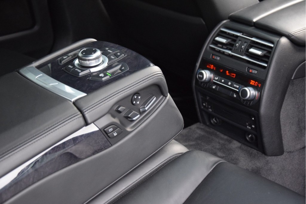 BMW 7 Serie 740I High Executive/Shadow Line/HUD/Schuifdak Aut6 Foto 17