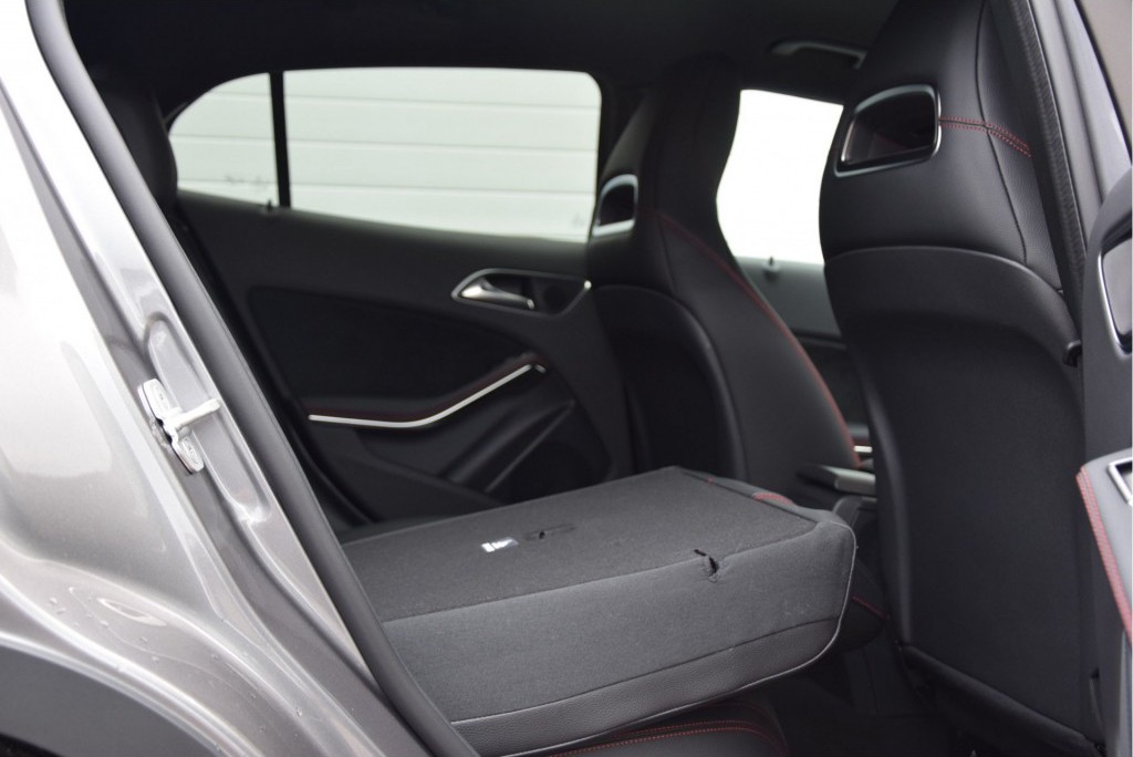 Mercedes-Benz GLA-Klasse 200 AMG Bi-Xenon/Camera/Nav Aut7 Foto 10