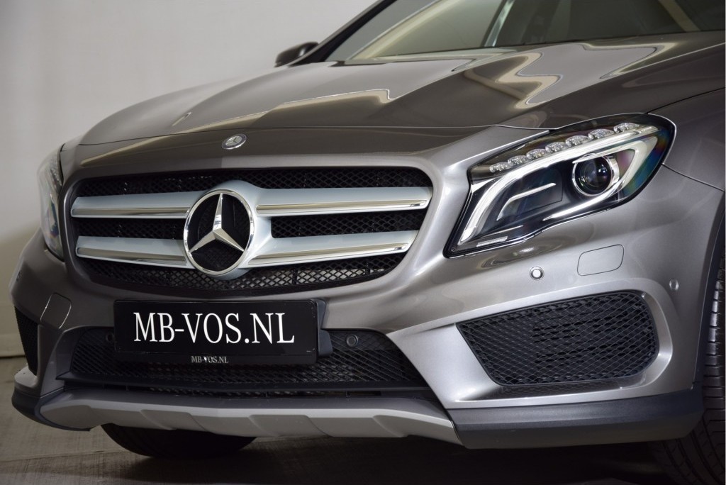 Mercedes-Benz GLA-Klasse 200 AMG Bi-Xenon/Camera/Nav Aut7 Foto 15