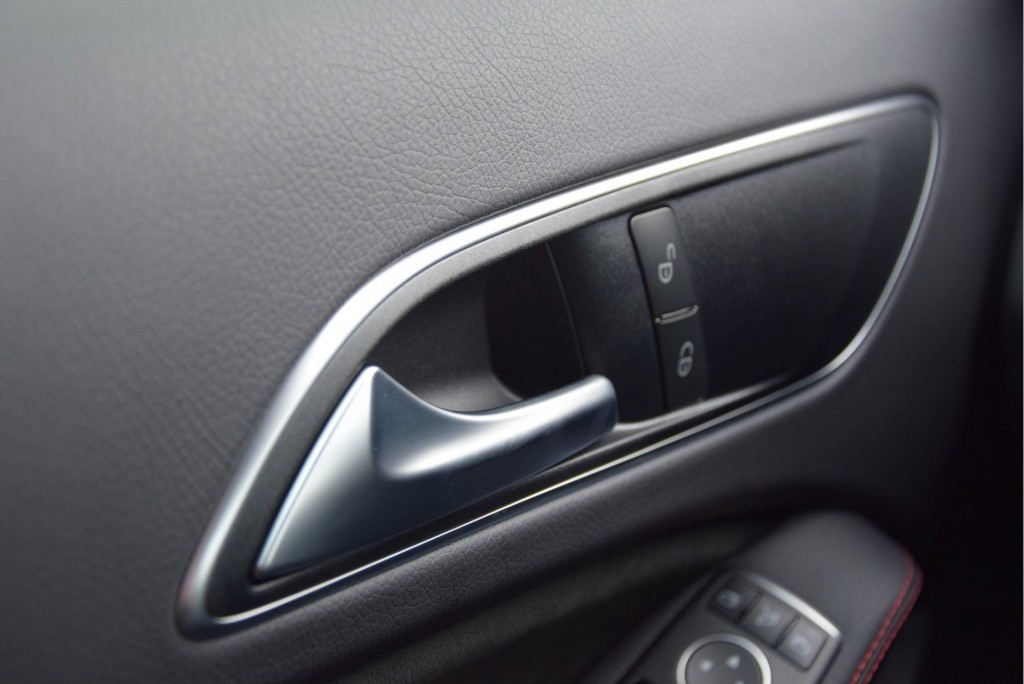 Mercedes-Benz GLA-Klasse 200 AMG Bi-Xenon/Camera/Nav Aut7 Foto 8