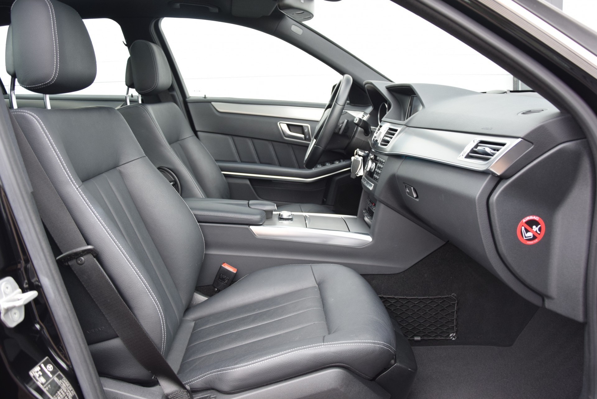 Mercedes-Benz E-Klasse 350 Bluetec Avantgarde Leer/Dak/Com/ILS/19"Lm Aut7 Foto 3