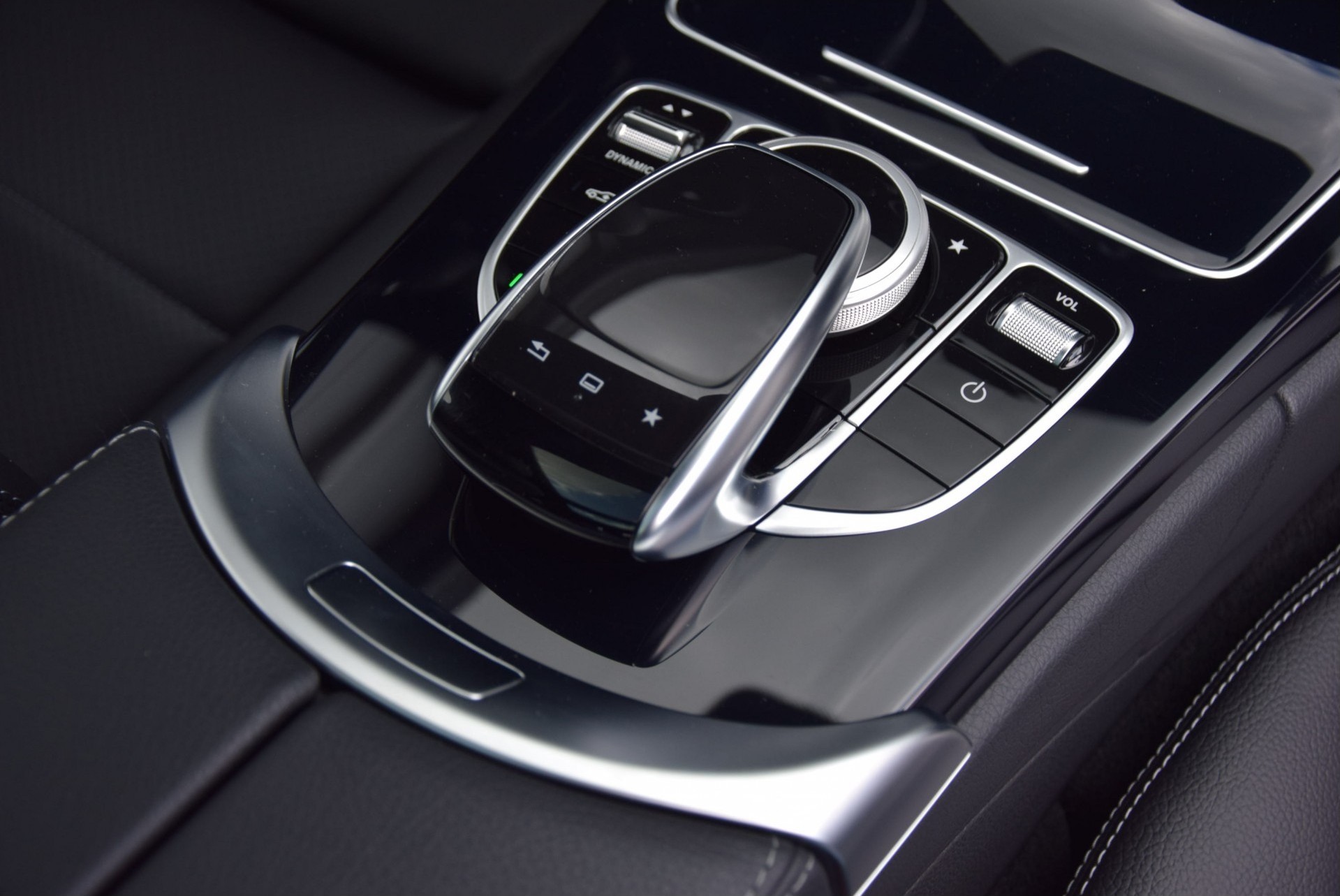 Mercedes-Benz C-Klasse 250d T AMG/Luchtvering/Keyless/Panorama/Com/LED Aut7 Foto 10