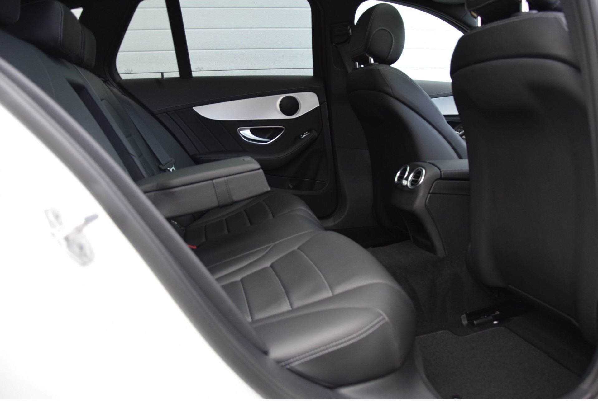 Mercedes-Benz C-Klasse 250d T AMG/Luchtvering/Keyless/Panorama/Com/LED Aut7 Foto 16