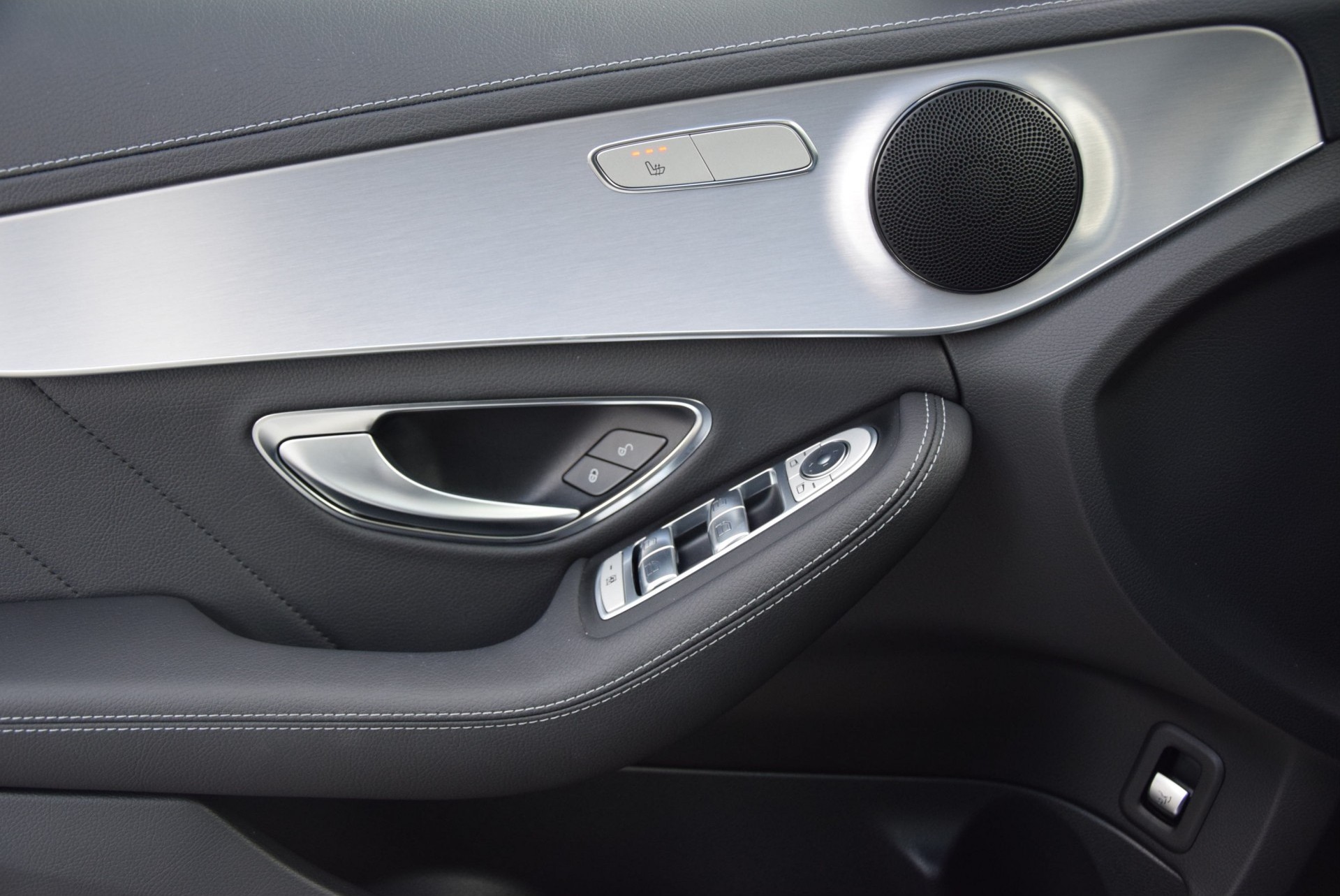 Mercedes-Benz C-Klasse 250d T AMG/Luchtvering/Keyless/Panorama/Com/LED Aut7 Foto 7