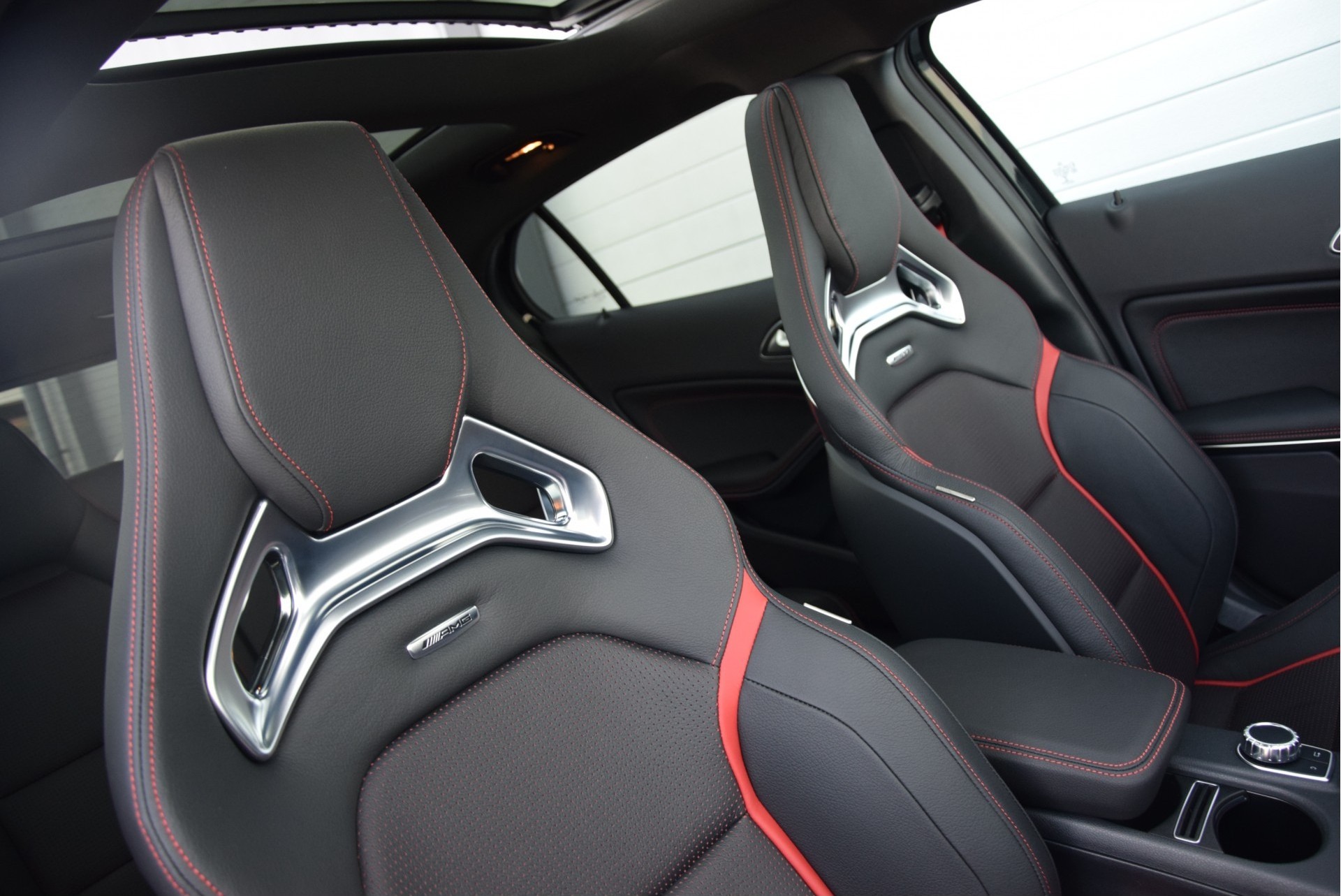 Mercedes-Benz GLA-Klasse 45 AMG 4-M Performance/Pano/Distronic/Keyless/Sound/Mem Aut7 Foto 16