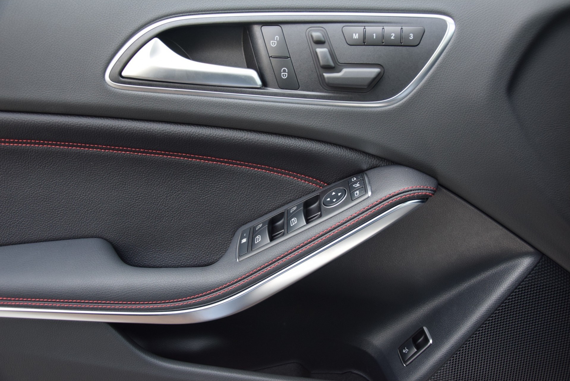 Mercedes-Benz GLA-Klasse 45 AMG 4-M Performance/Pano/Distronic/Keyless/Sound/Mem Aut7 Foto 18