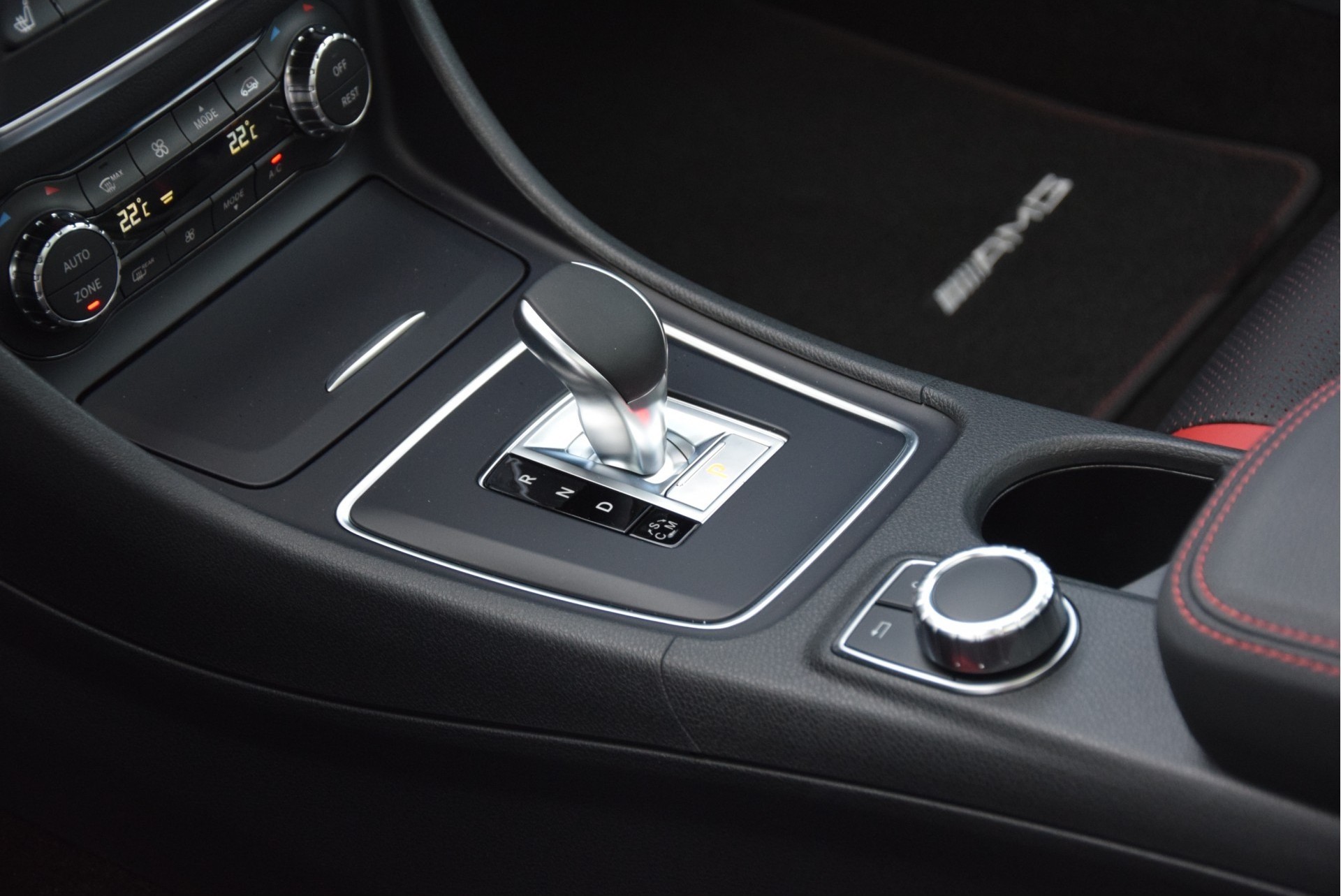 Mercedes-Benz GLA-Klasse 45 AMG 4-M Performance/Pano/Distronic/Keyless/Sound/Mem Aut7 Foto 22