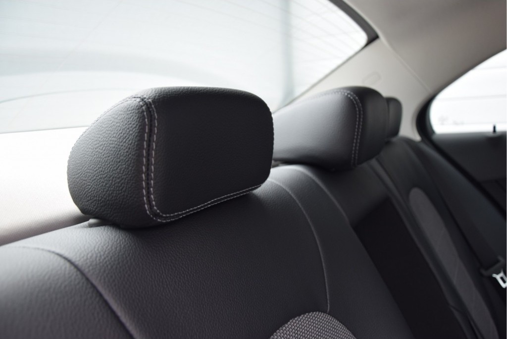 Mercedes-Benz C-Klasse 220 CDI Com/Schuif-kanteldak/LED Aut7 Foto 9