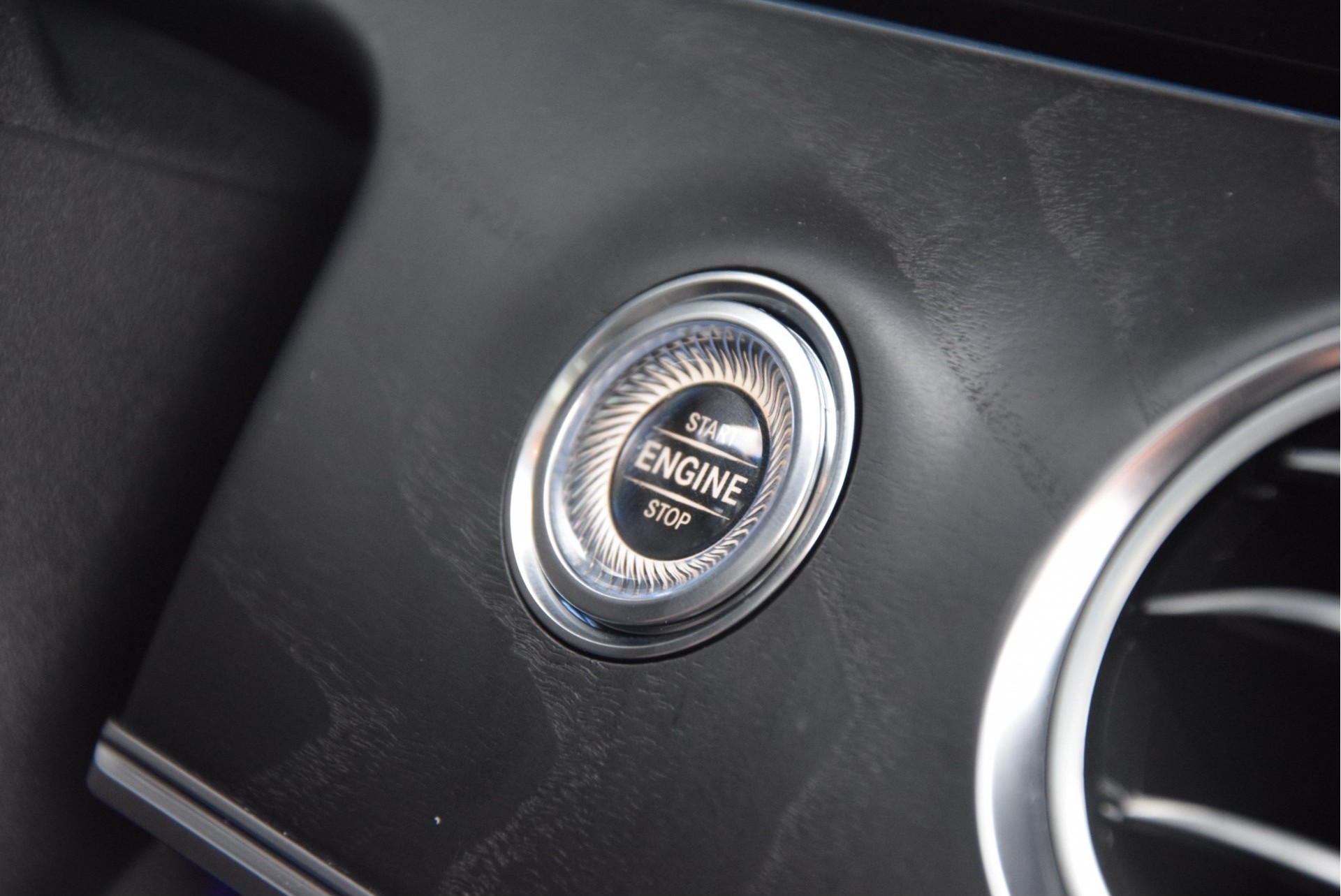 Mercedes-Benz E-Klasse 220d AMG Nightpakket/Burmester/Panorama/ILS/20" Aut9 Foto 11