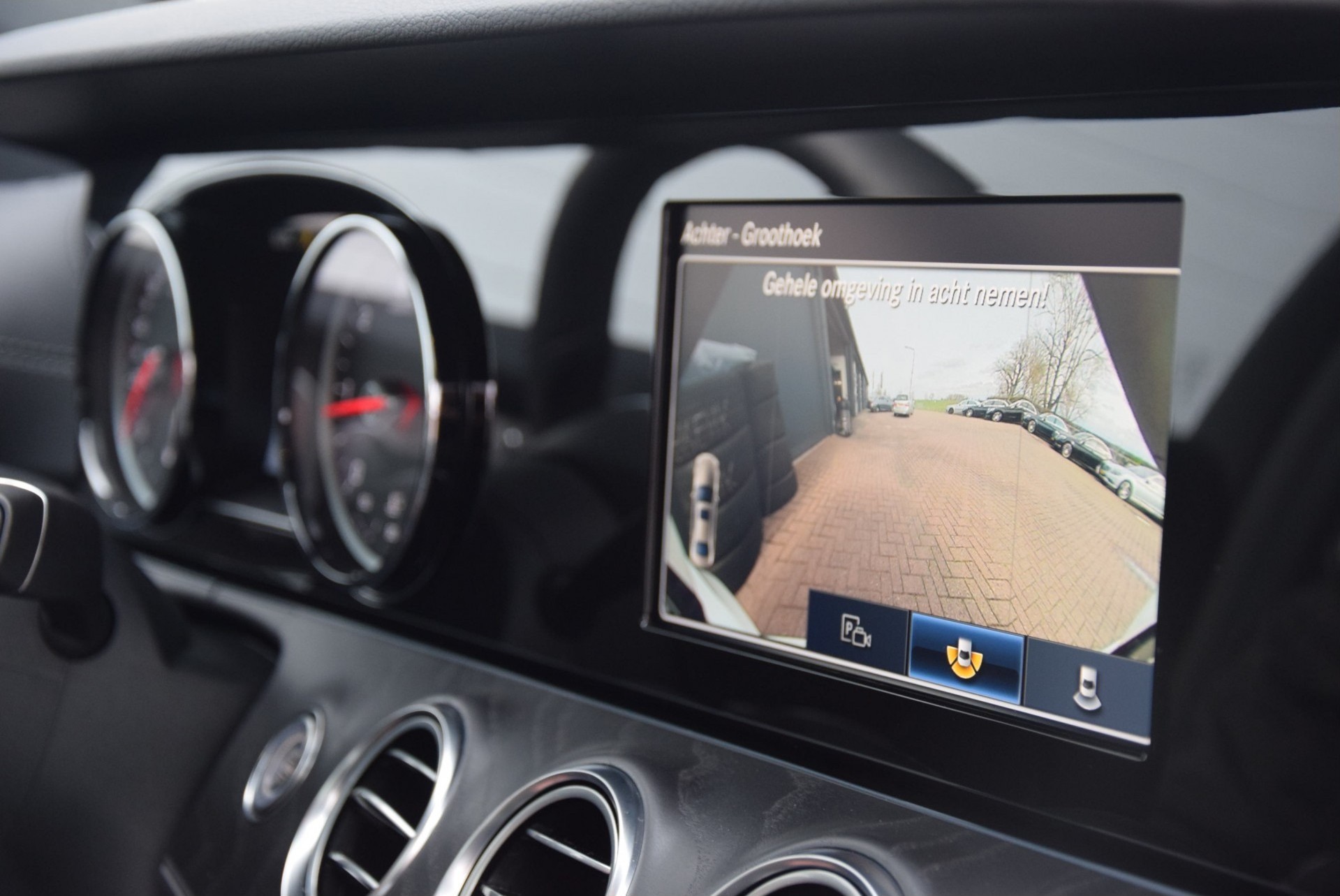 Mercedes-Benz E-Klasse 220d AMG Nightpakket/Burmester/Panorama/ILS/20" Aut9 Foto 12