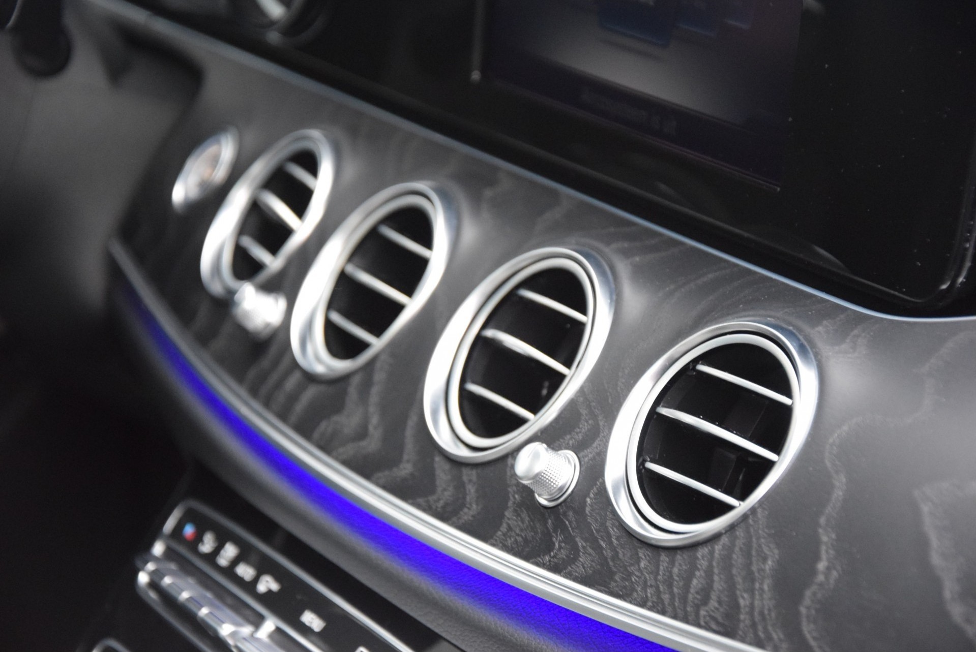 Mercedes-Benz E-Klasse 220d AMG Nightpakket/Burmester/Panorama/ILS/20" Aut9 Foto 13